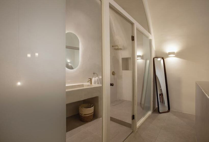 هتل Utopia Suites Santorini