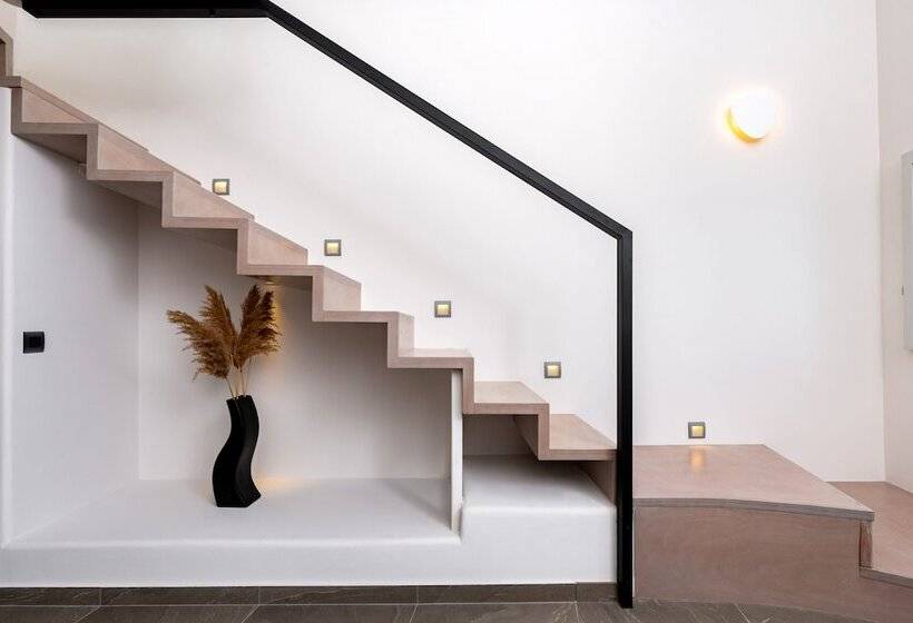 Neoma Luxury Suites
