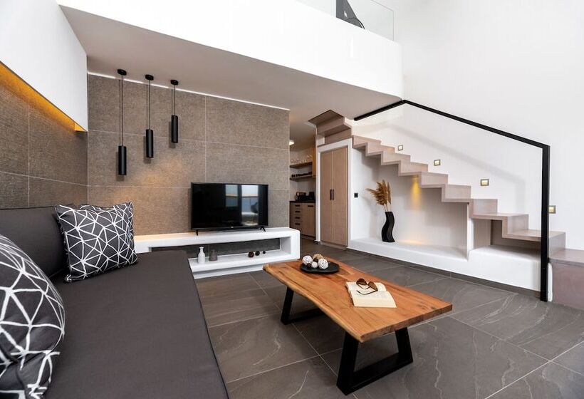 Neoma Luxury Suites