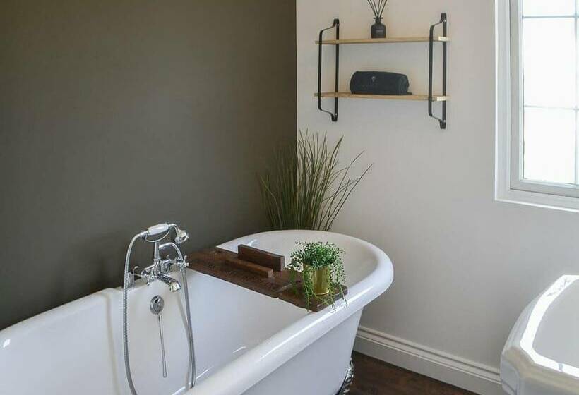 ホテル Remarkable 2bed Lodge In Morpeth With Hot Tub