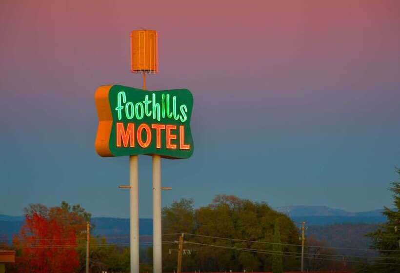 Foothills Motel