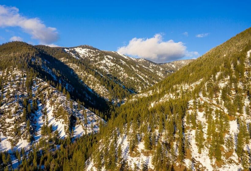 Отель Bear Creek Resort   Campsite