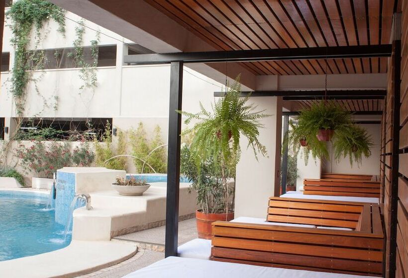 هتل Royal Princess