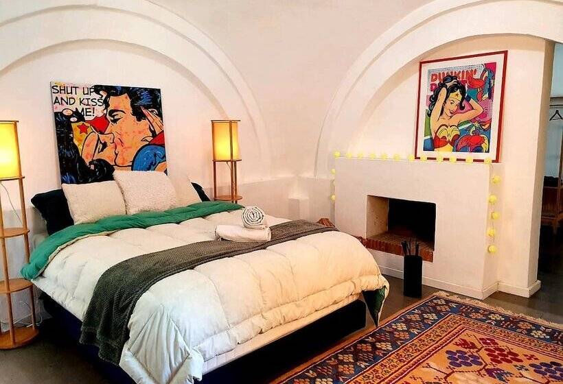 اقامتگاه Naples Countryside, One Of A Kind Dome Experience