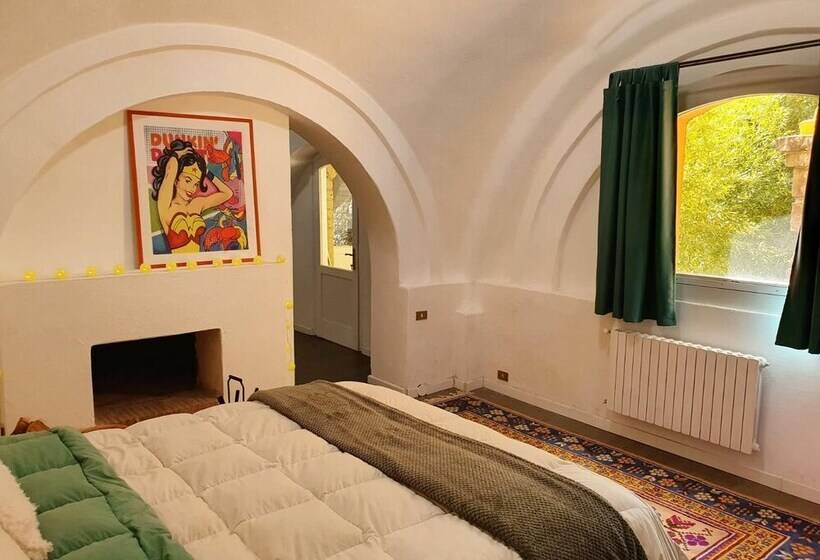 اقامتگاه Naples Countryside, One Of A Kind Dome Experience