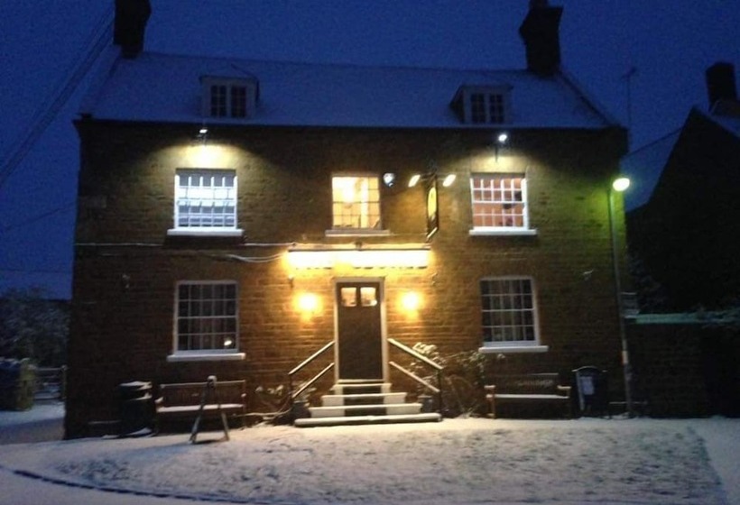 تختخواب و صبحانه The George At Ashley