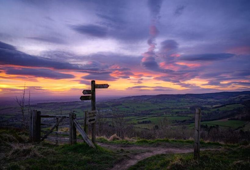 펜션 Carlton Lodge