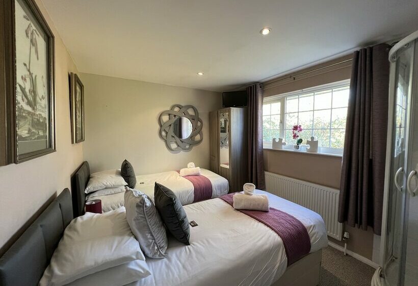 פנסיון Lancaster Close Serviced Accommodation