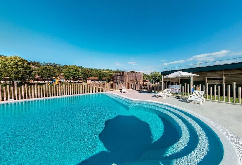 리조트 Le Conquerant