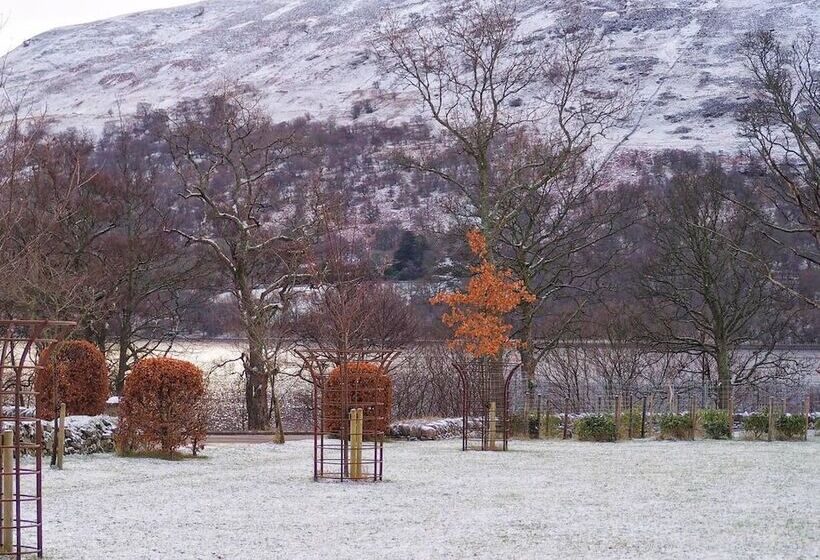 Dalveich Cottage W/hot Tub & Stunning Views