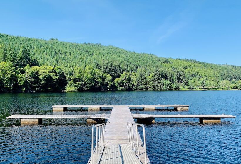 בית מלון כפרי Bright Star Lodge