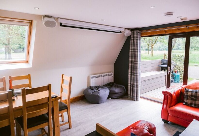 בית מלון כפרי Bright Star Lodge