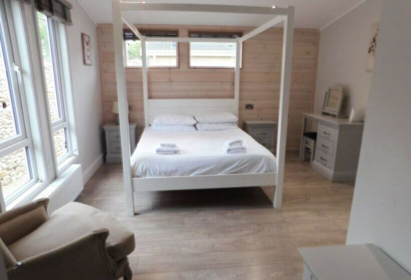 إقامة Lovely 5 Berth Lodge In North Walsham