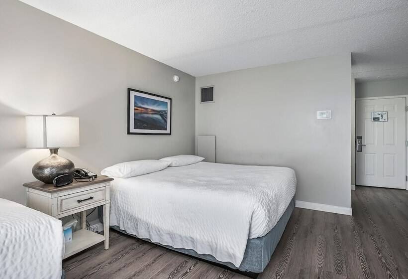 هتل First Floor Standard Deluxe King