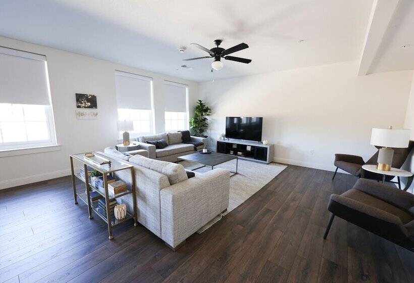 בית מלון כפרי The Crazy Water