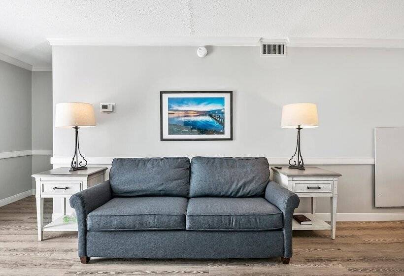 پانسیون First Floor Bay View Deluxe Suite