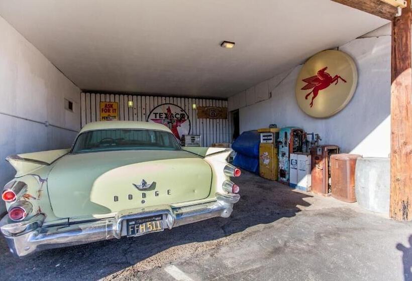 Route 66 Motel
