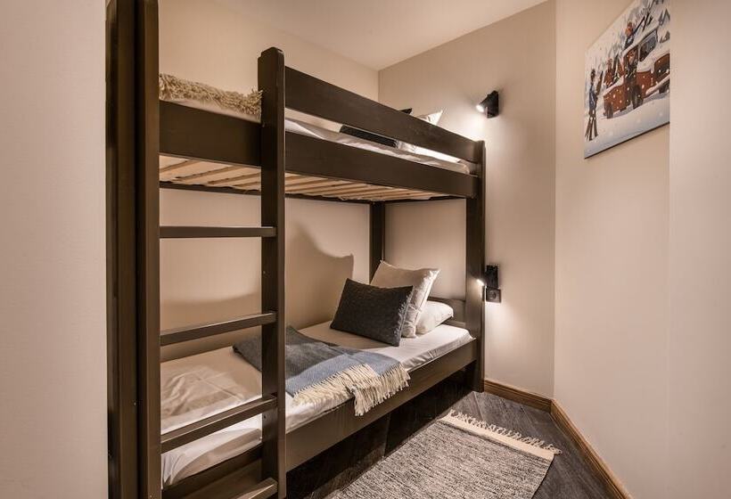 Manali Lodge  By Alpine Resorts