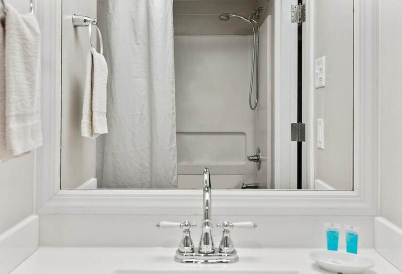 پانسیون Top Floor Deluxe Suite Bay View