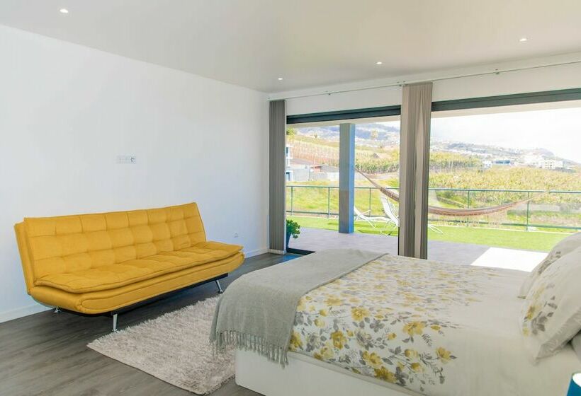 اقامتگاه Stunning 1 Bed House In Estreito Da Calheta