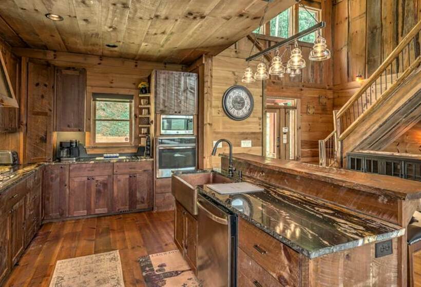 Rocknview Lodge By Escape To Blue Ridge