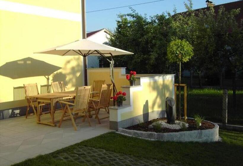 ベッドアンドブレックファースト Frühstückspension Kibler