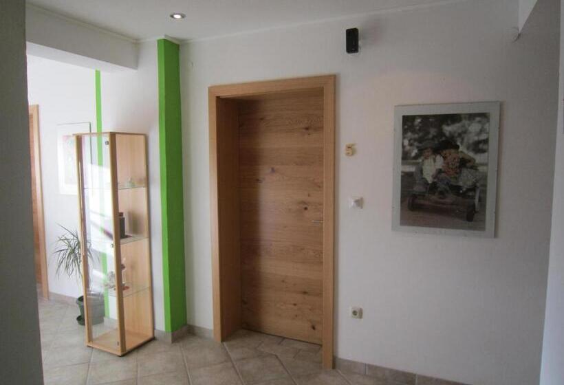 ベッドアンドブレックファースト Frühstückspension Kibler