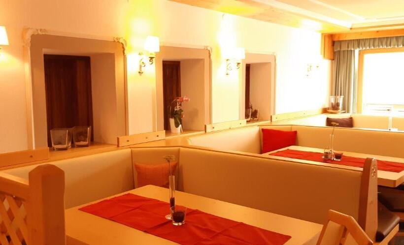 تختخواب و صبحانه Pension Haid