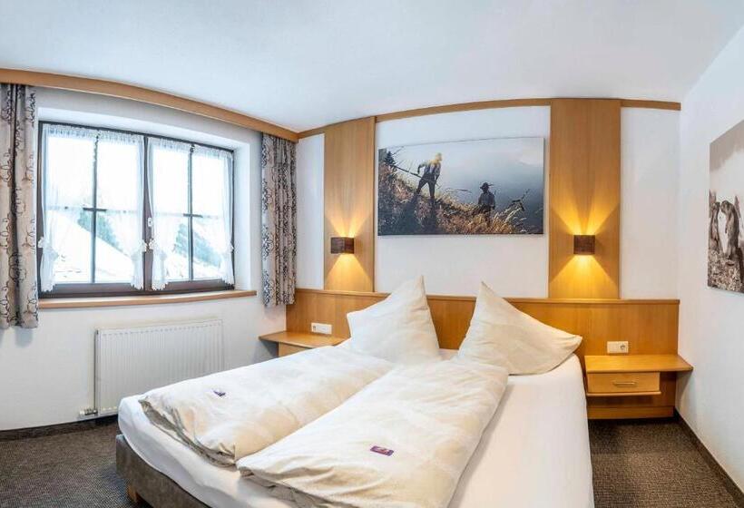 בית מלון כפרי Almhof Reithof Pitztal