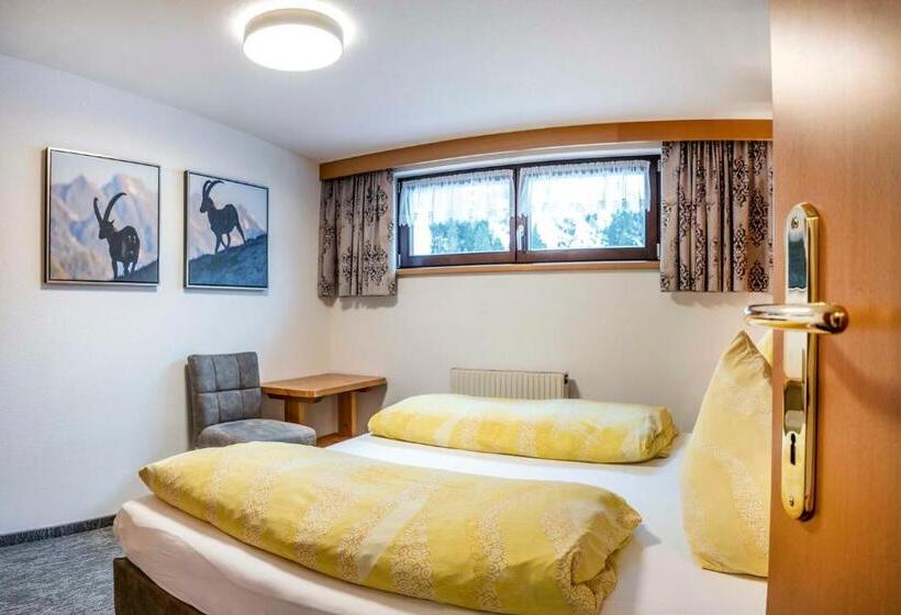 בית מלון כפרי Almhof Reithof Pitztal