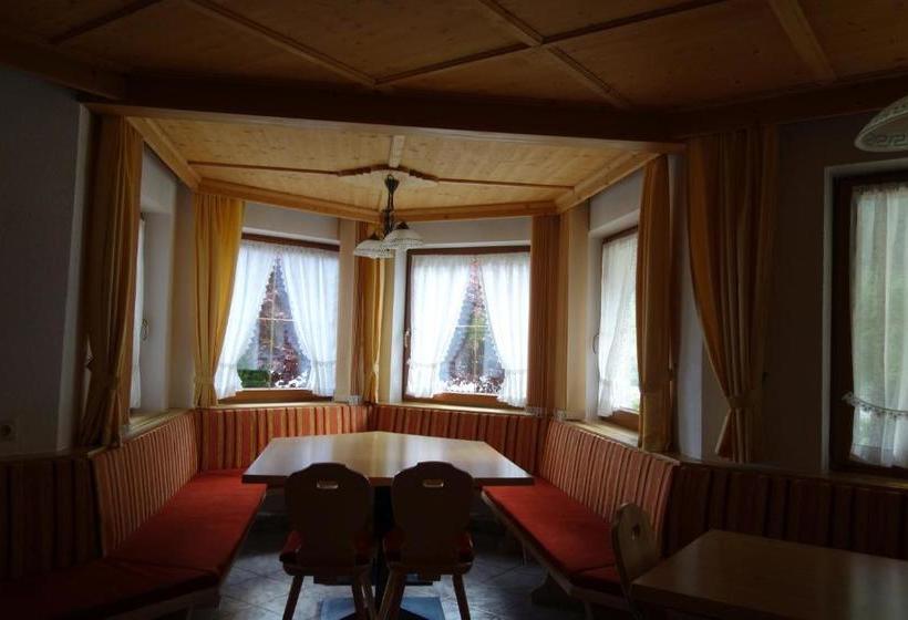 هتل Ferienhaus Inge