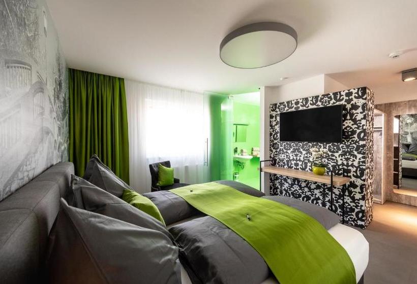 پانسیون Greenrooms