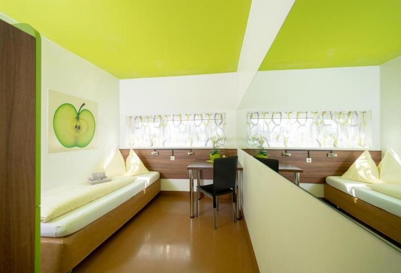 پانسیون Greenrooms