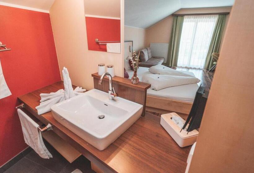 بنسيون Landgasthof Wöhrer