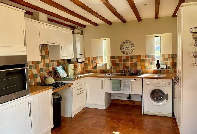 Farriers Cottage