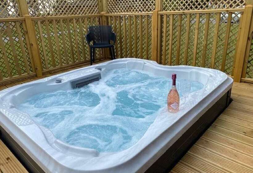 فندق Hollicarrs Long Lane Lodge