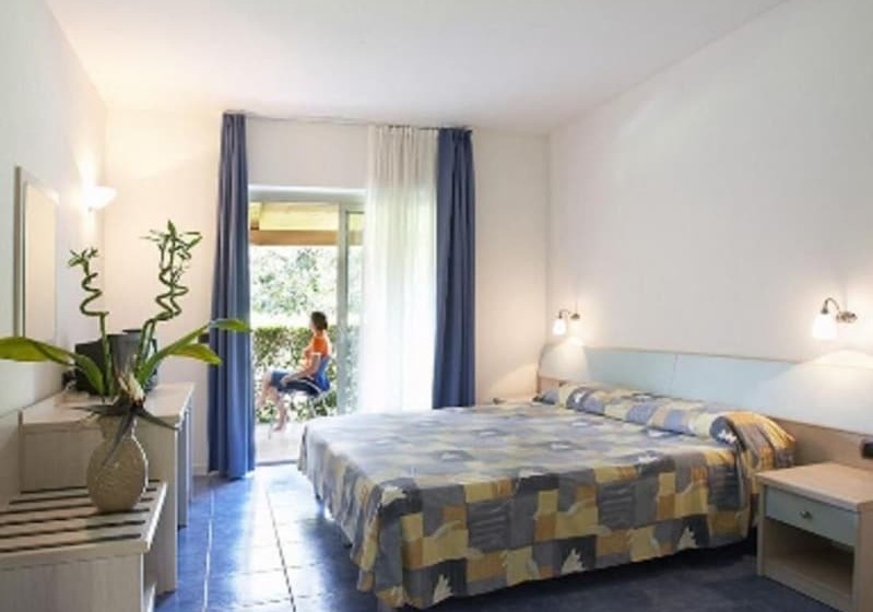 تختخواب و صبحانه Pizzo Calabro Resort Big Triple Room