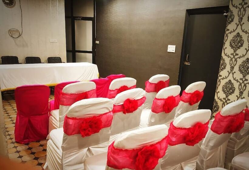هتل Chhattisgarh Inn