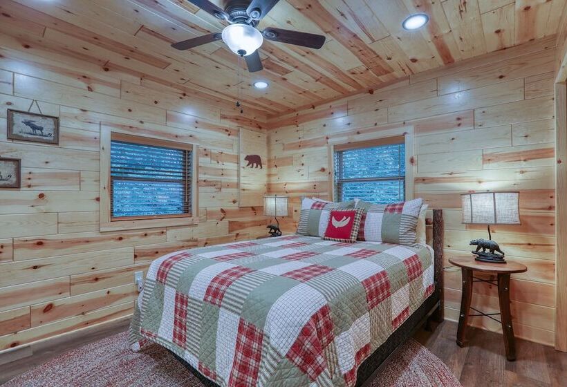 Beside Still Water 2   2 Bedrooms, 2 Baths, Sleeps 6 Home By Redawning