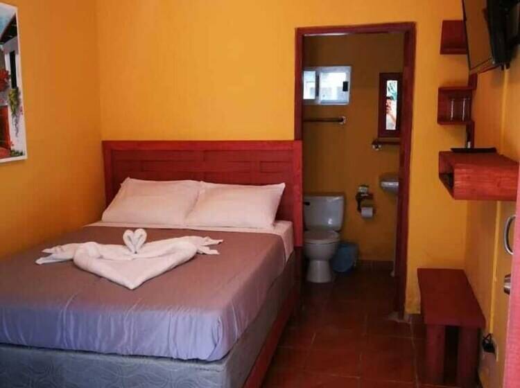Eco Hotel Los Micos