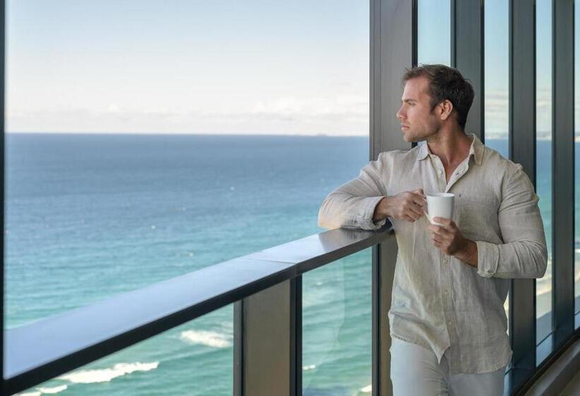 Meriton Suites Surfers Paradise