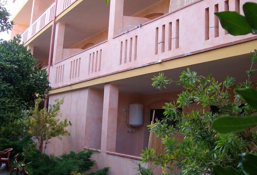 Bed and Breakfast Sa Domu Sarda Apartment With Terrace 2