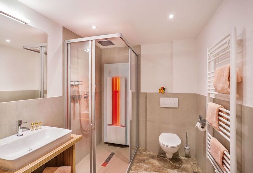 پانسیون Aliona Apart