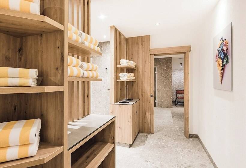 تختخواب و صبحانه Andre Arnold   Boutique Pension