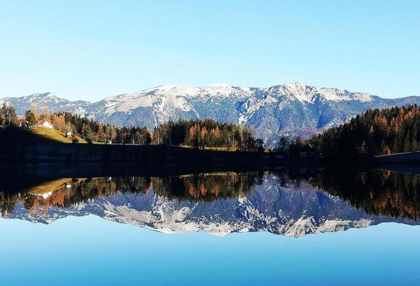 مبيت وإفطار Landhaus Seebacher