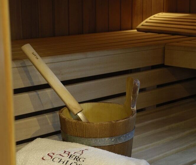 هتل Das Bergschlössl   Very Special