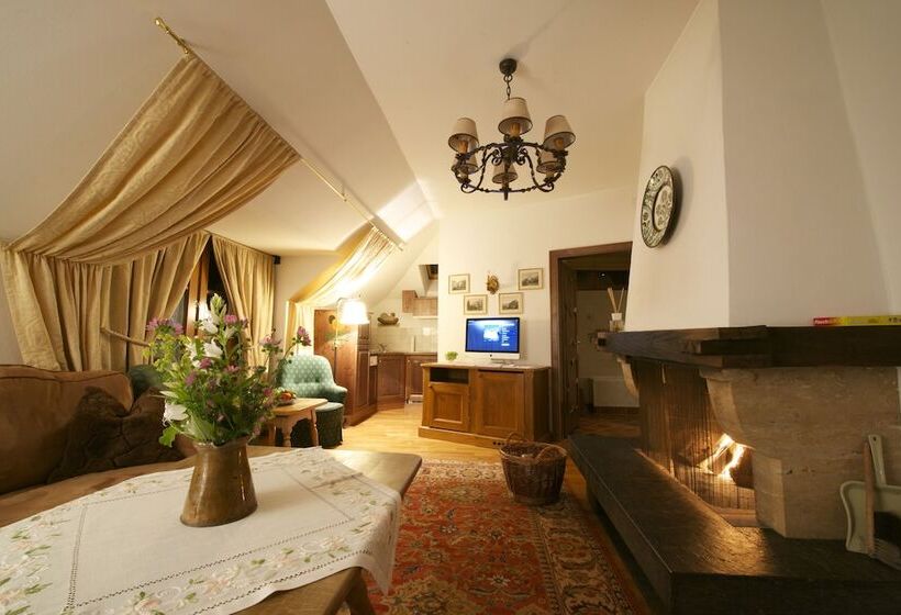 هتل Das Bergschlössl   Very Special