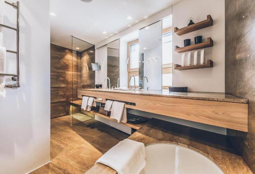 هتل Elizabeth Art