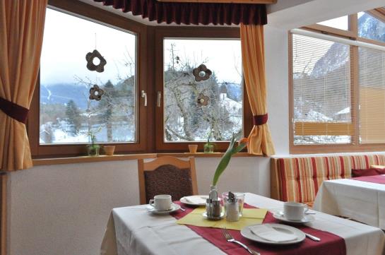 پانسیون Gaestehaus Braunegger