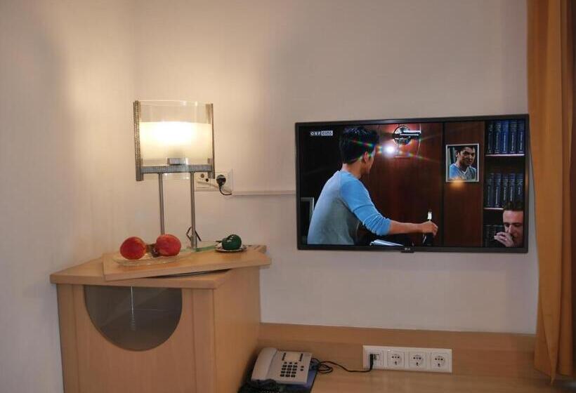 ホテル Garni Höchschmied